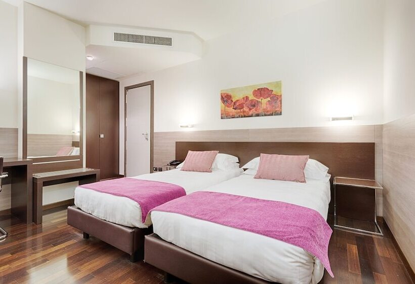 בית מלון כפרי Continental Urban Art