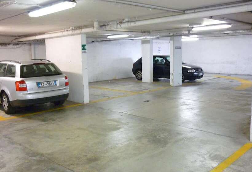 هتل Garni Villa Fontana