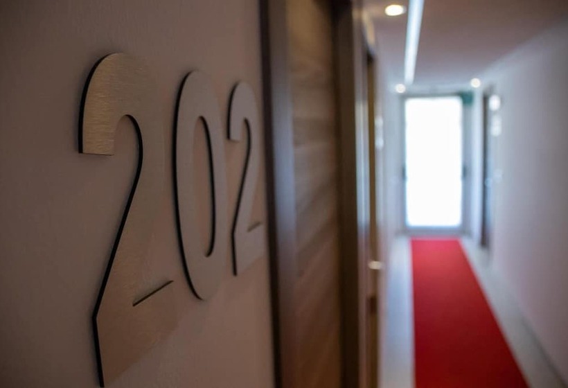 هتل Garni Villa Fontana