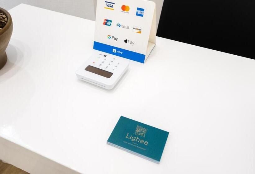 ホテル Lighea Aqua Suites And Breakfast