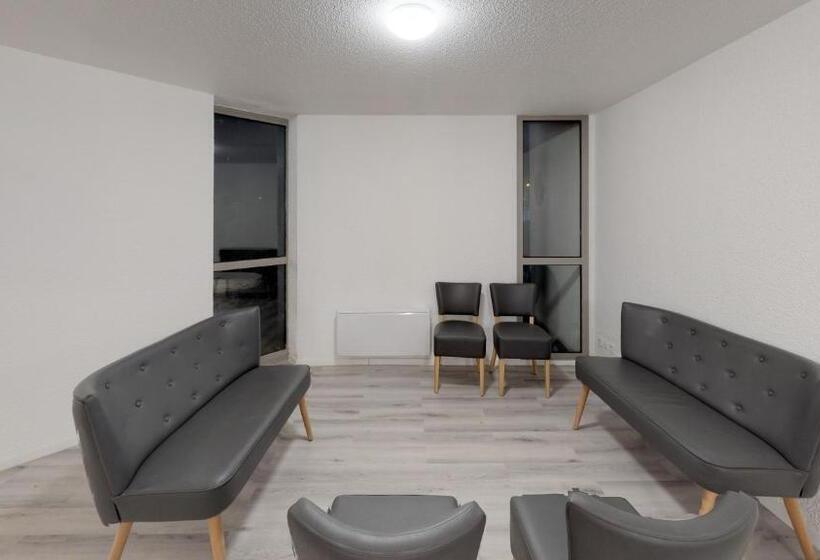 호텔 Hôtel Du Stade Ex Kyriad Direct Lille Est Stade Pierre Mauroy