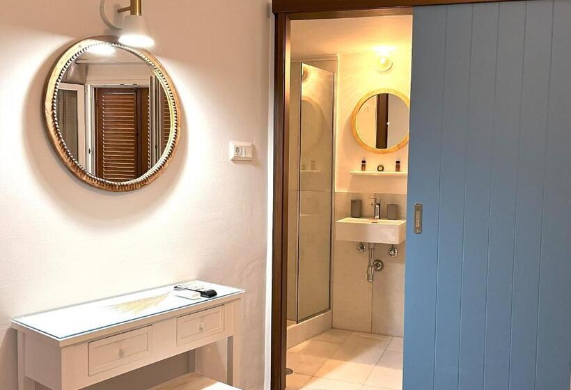 هتل Pefkakia Park