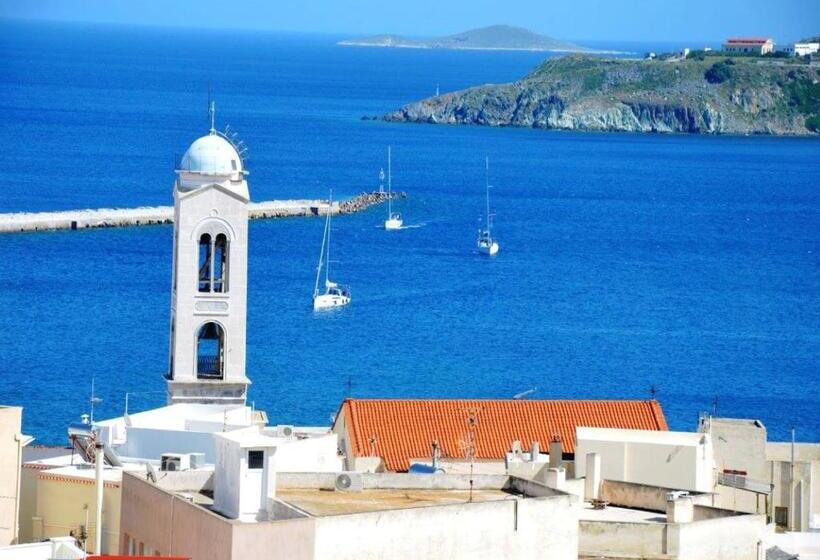 هتل Pefkakia Park