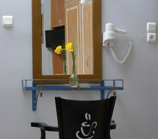 هتل Pefkakia Park