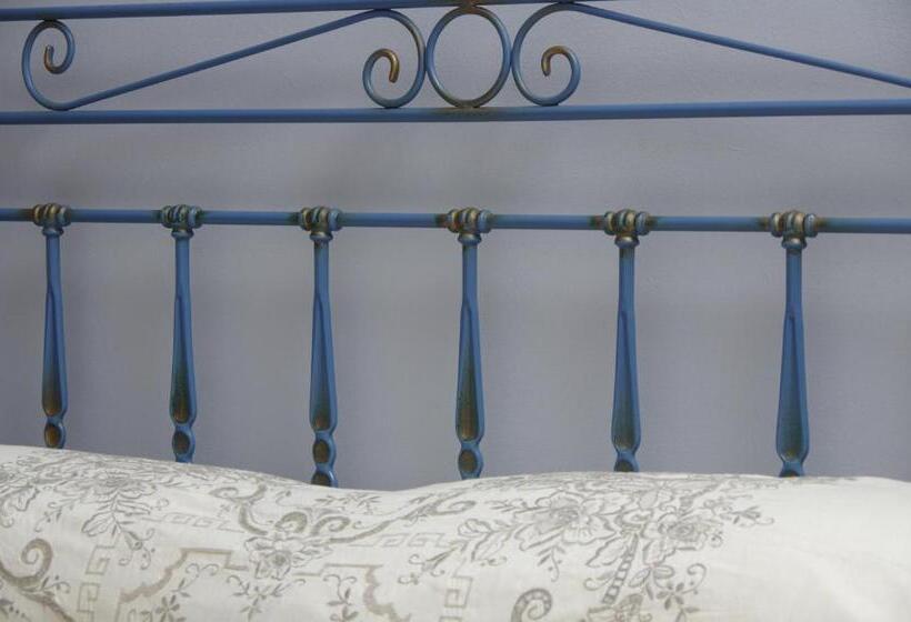 هتل Pefkakia Park