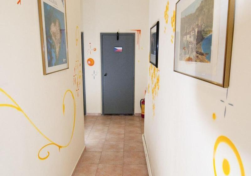 فندق Rentrooms Thessaloniki