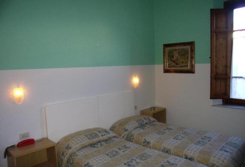 בית מלון כפרי Savoia E Campana