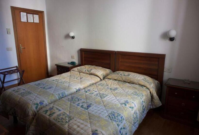 בית מלון כפרי Savoia E Campana