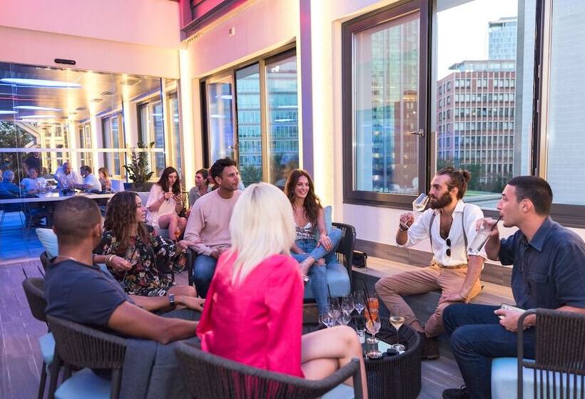 هتل Enjoy Milano Skyline