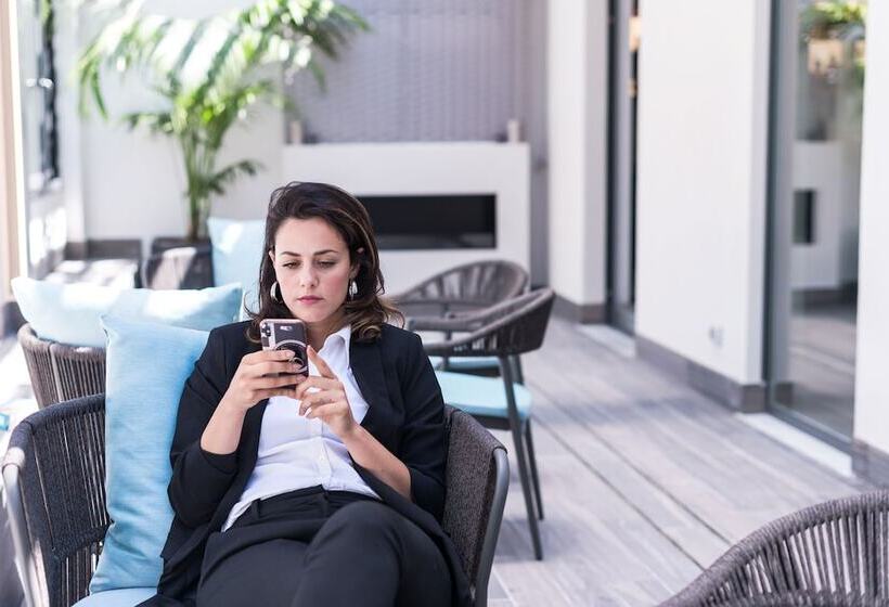 هتل Enjoy Milano Skyline