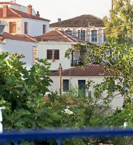 בית מלון כפרי Stratos