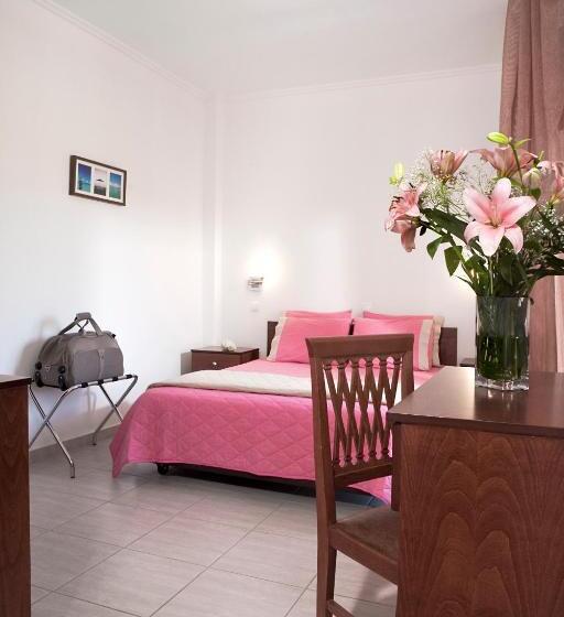 בית מלון כפרי Stratos