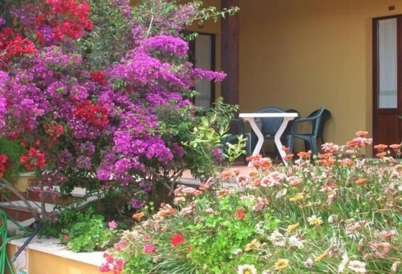 בית מלון כפרי Su Nuraxi