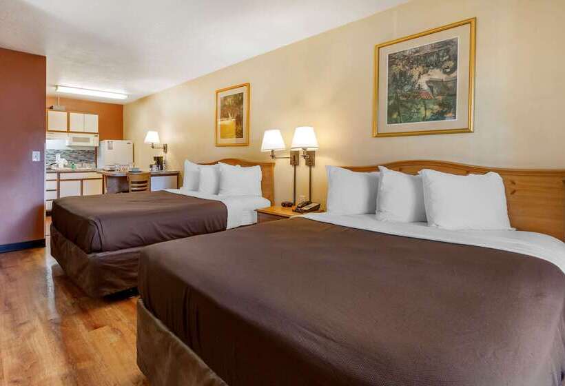 Отель Suburban Studios