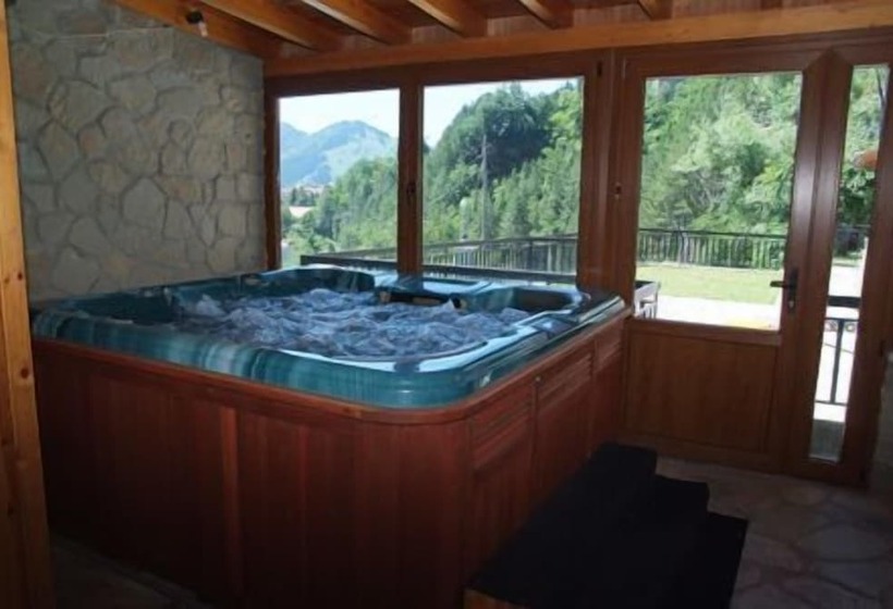 בית מלון כפרי Victoria