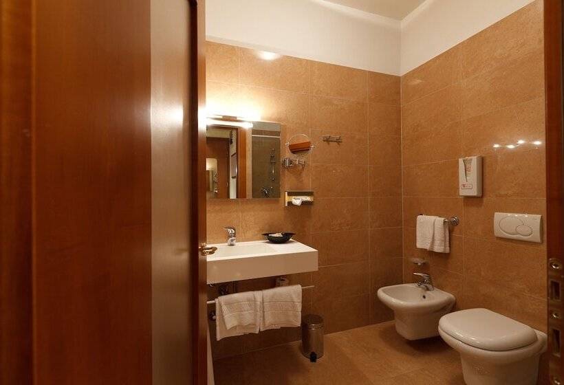 酒店 Villa Delle Rose   Malpensa