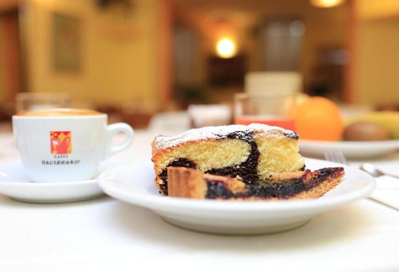 Отель Villa Piras