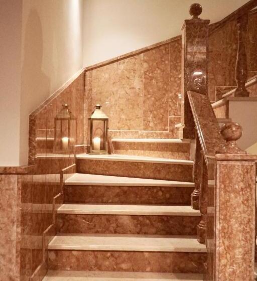 هتل Xenonas Iresioni