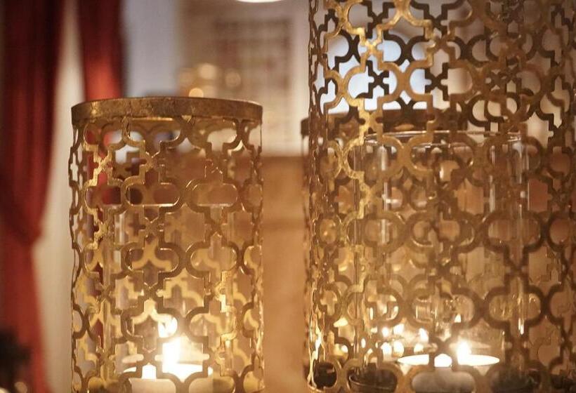 هتل Xenonas Iresioni