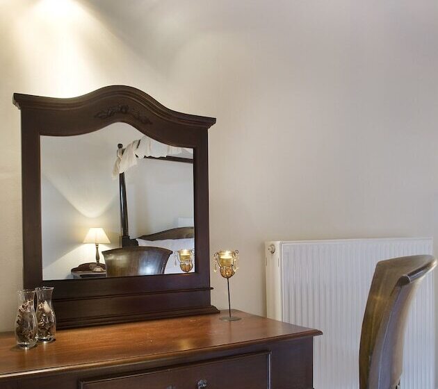 هتل Xenonas Iresioni