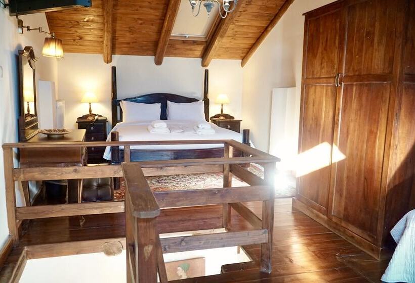 هتل Xenonas Iresioni