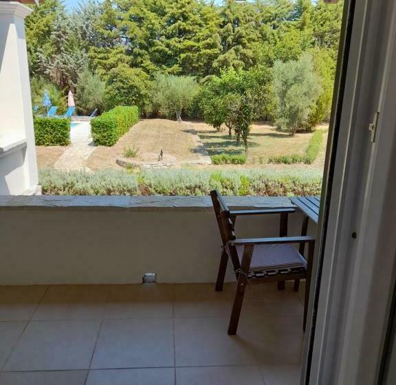 Lemontree Apartments