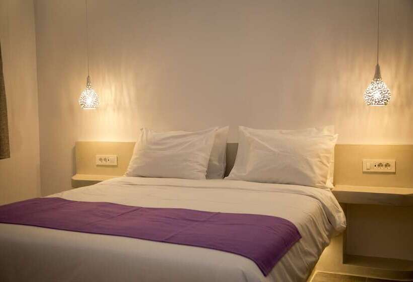 Markakis Studios Fira Town