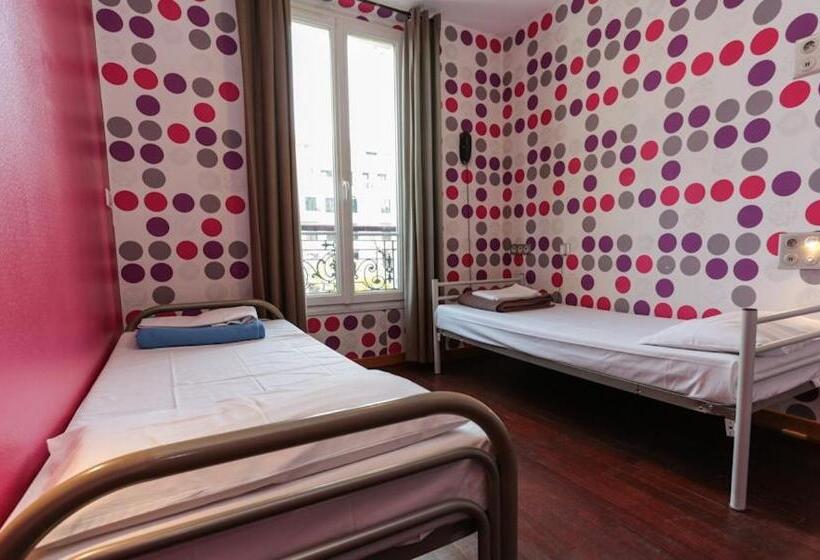 Oops! Latin Quarter By Hiphophostels