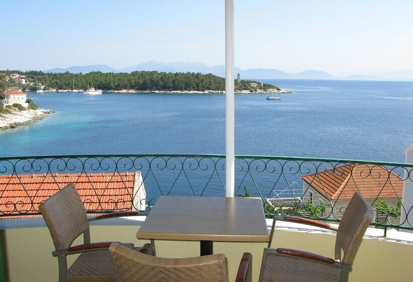 Stella Hotel Apartments