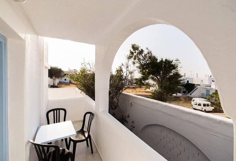 Stratos Apartments & Studios