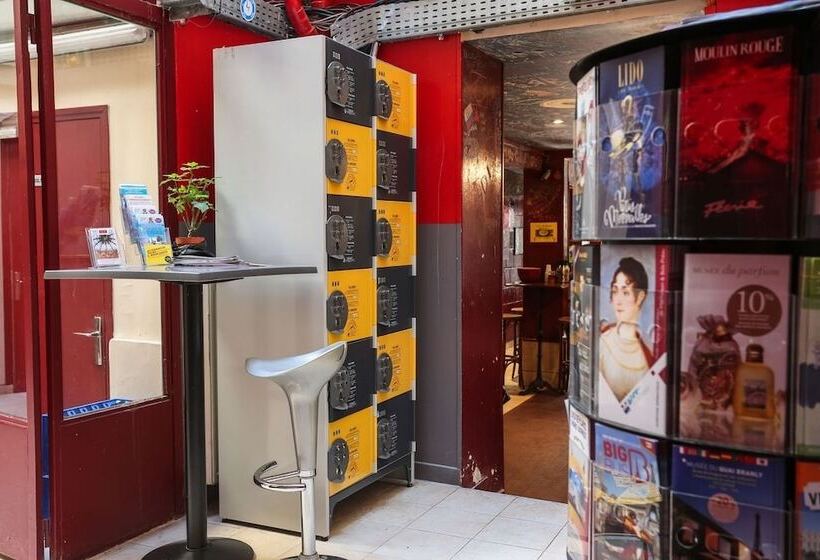 Young And Happy Latin Quarter By Hiphophostels