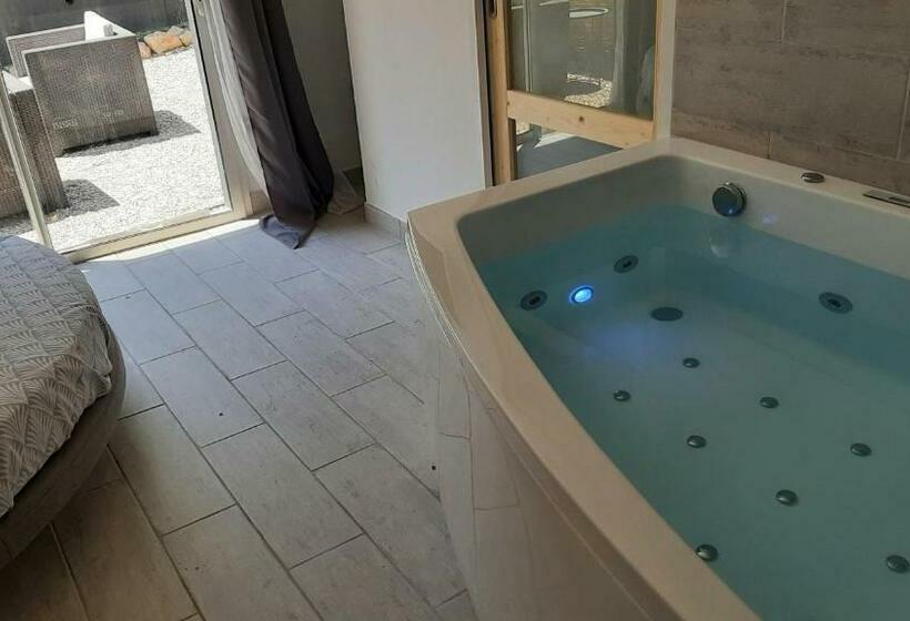 Bed and Breakfast Allegria Nimes Chambre Deluxe Spa