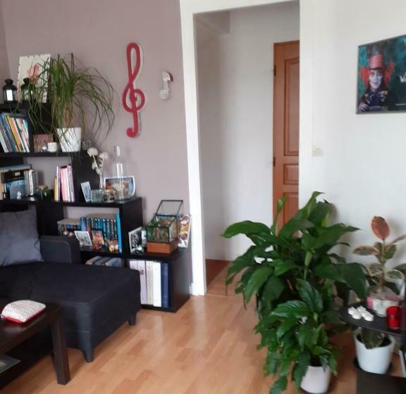 צימר Au Bosquet, Chambre Et Salle De Bains Avec Petit Déjeuner à 600 M Du Centre Dans Un Cadre Calme Et V