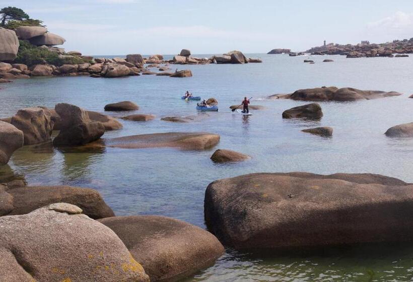 مبيت وإفطار Aux Arbres Chanteurs