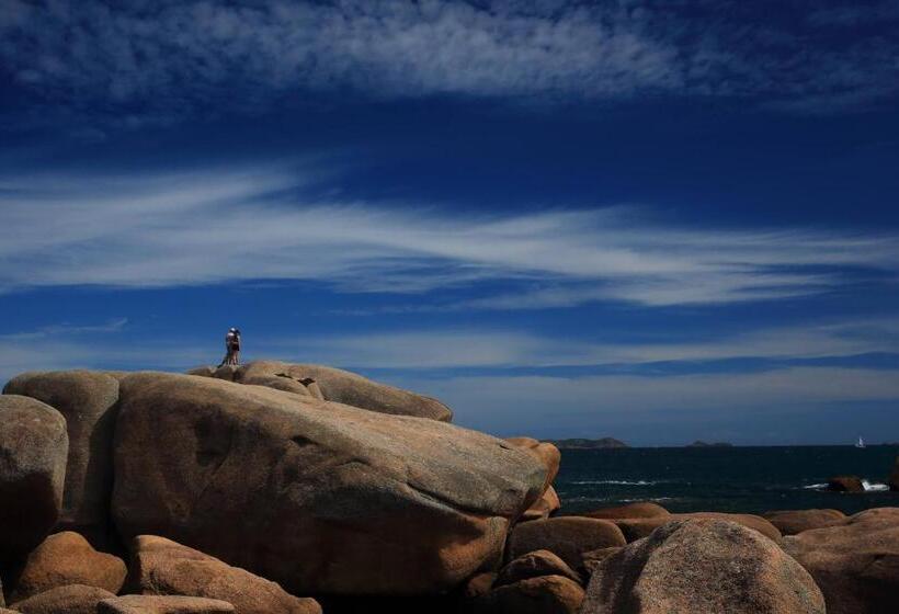 مبيت وإفطار Aux Arbres Chanteurs