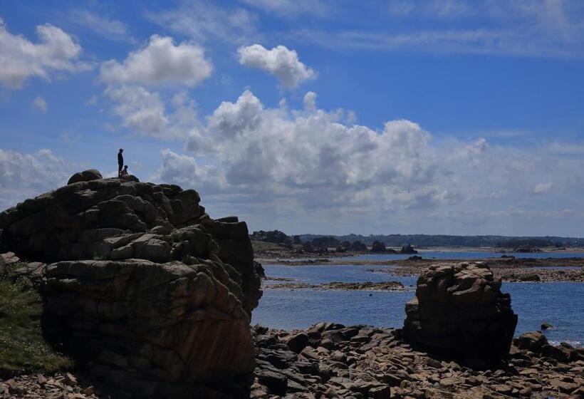 مبيت وإفطار Aux Arbres Chanteurs