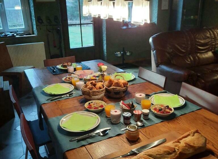 ベッドアンドブレックファースト Chambre D Hôte Le Châtaignier