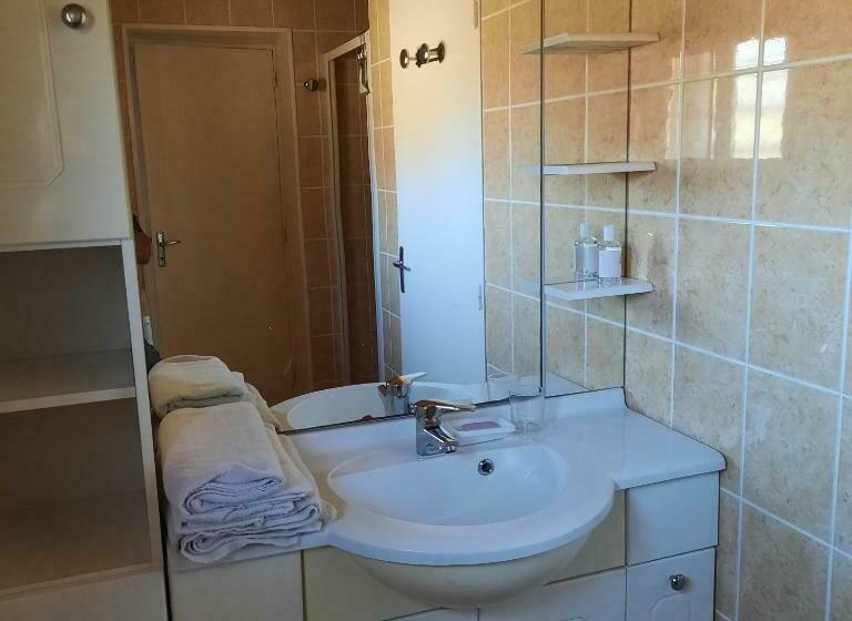 ベッドアンドブレックファースト Chambre D Hôte Le Châtaignier