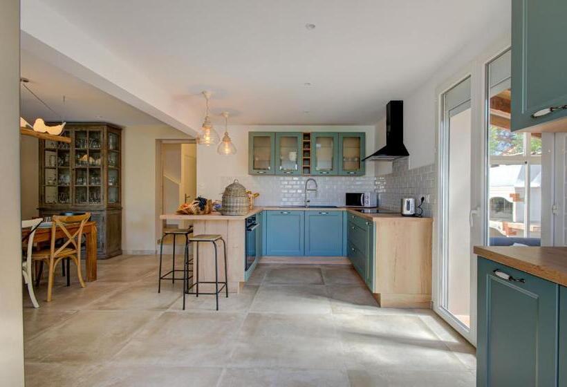 민박 Domaine Le Courti   Adult Only