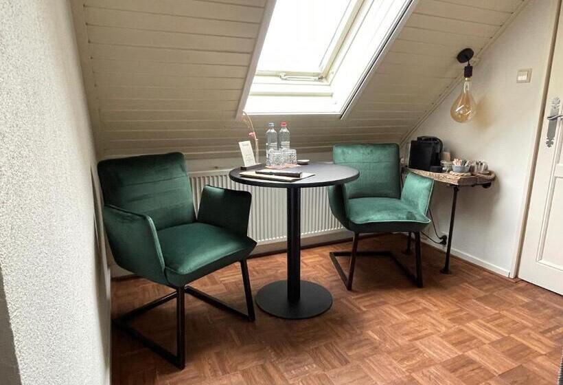 Bed And Breakfast Goes