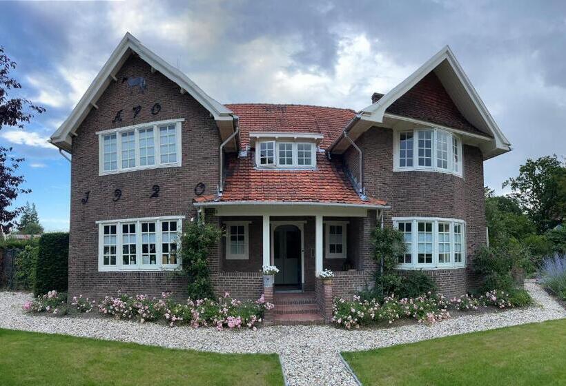 Bed And Breakfast Goes