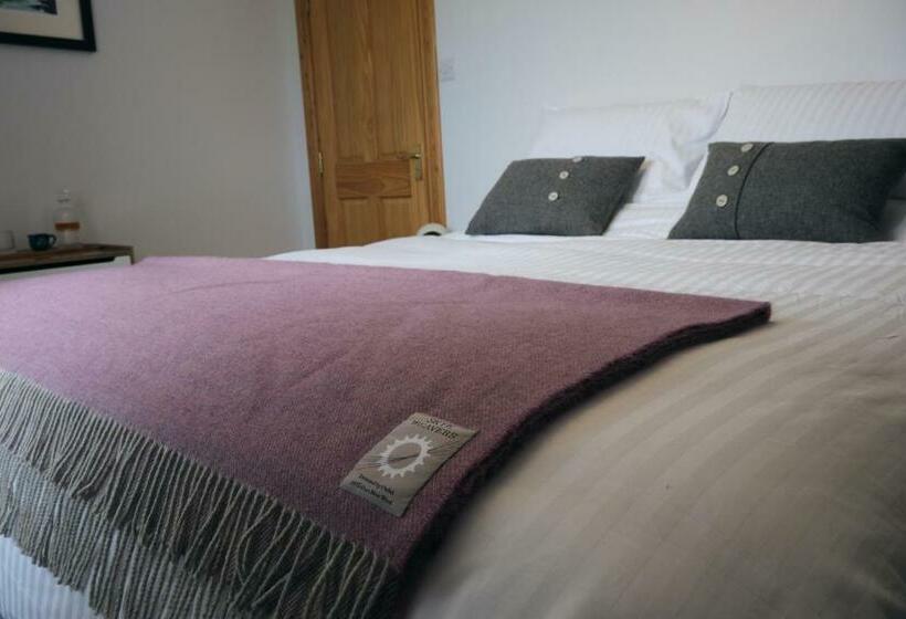 Hazelbank Bed And Breakfast