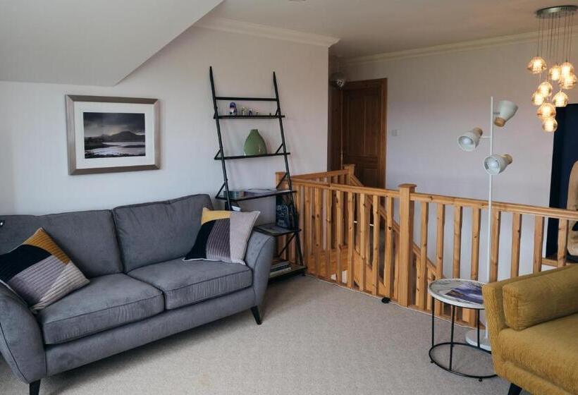 Hazelbank Bed And Breakfast