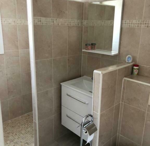 ベッドアンドブレックファースト La Pépinière