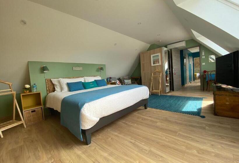 住宿加早餐  L’ardoisière, Maison D’hôtes Et D’amis