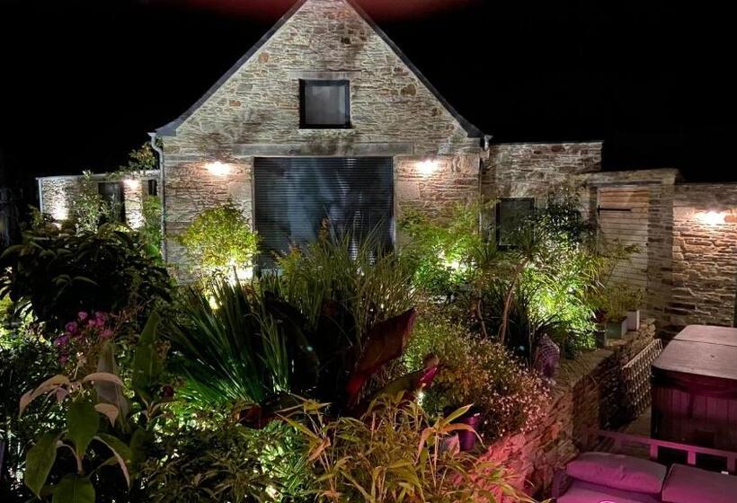 住宿加早餐  L’ardoisière, Maison D’hôtes Et D’amis