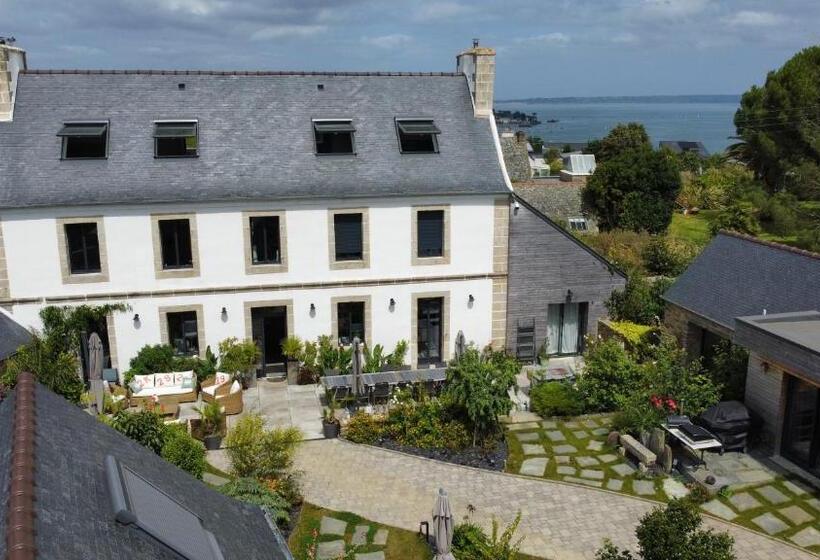 住宿加早餐  L’ardoisière, Maison D’hôtes Et D’amis