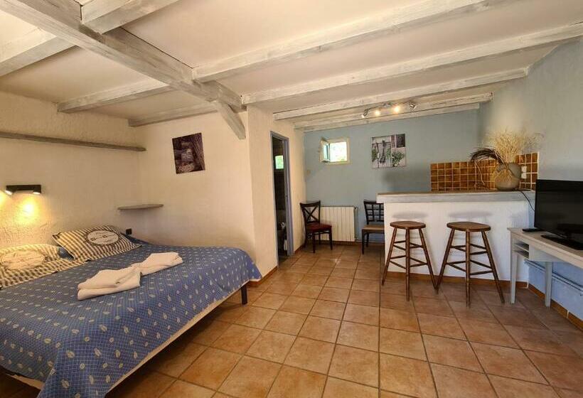 Bed and Breakfast Les Buisses En Provence