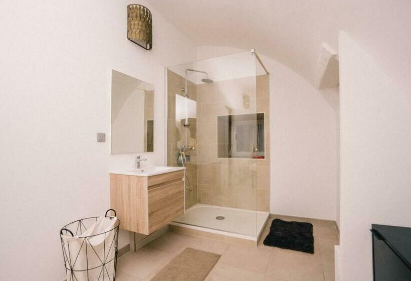 مبيت وإفطار Appartement 8