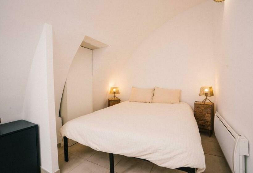 مبيت وإفطار Appartement 8